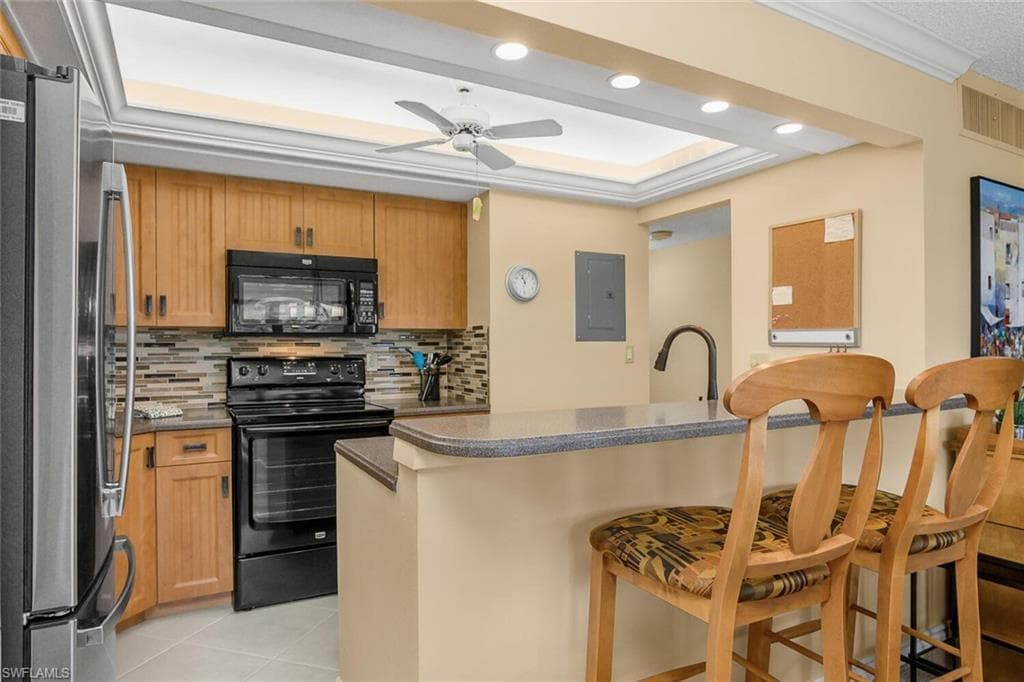 615 Seaview Ct Q3, Marco Island, FL 34145-15