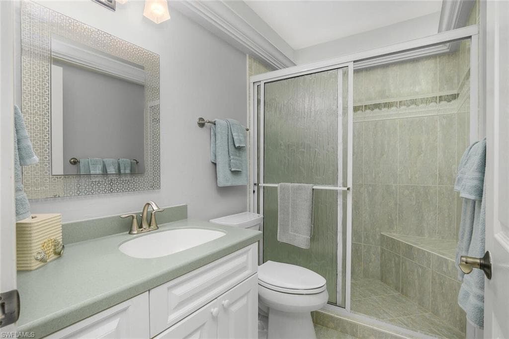 615 Seaview Ct Q3, Marco Island, FL 34145-22
