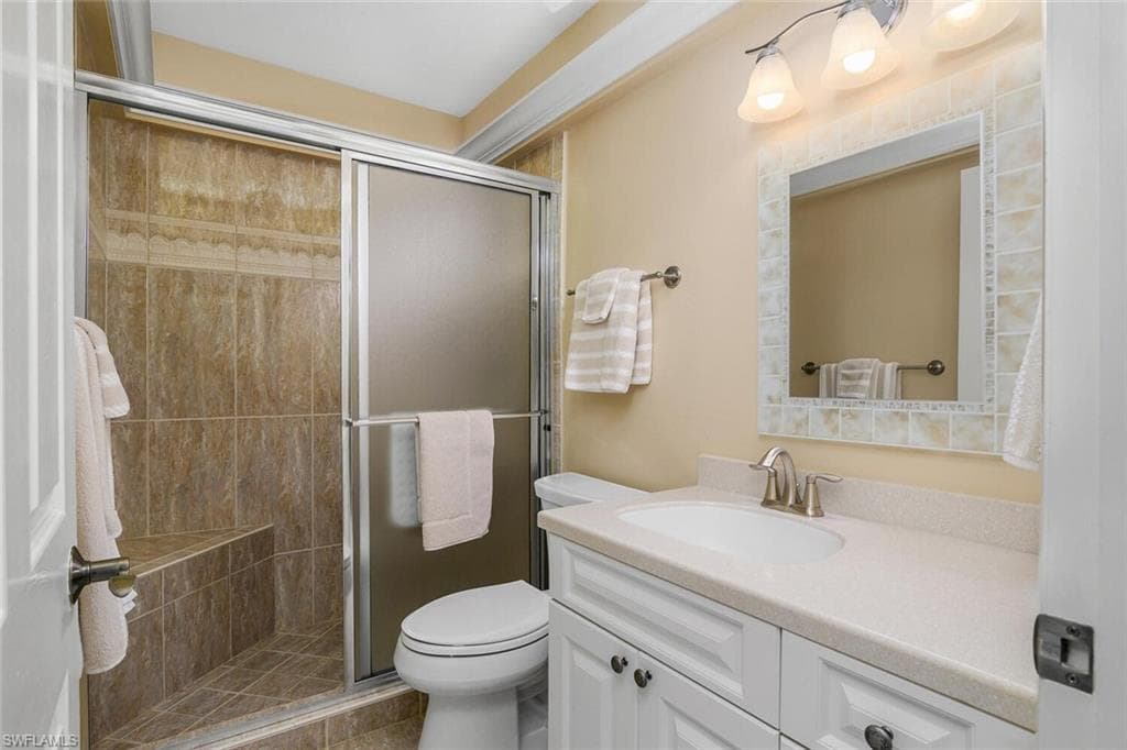 615 Seaview Ct Q3, Marco Island, FL 34145-24