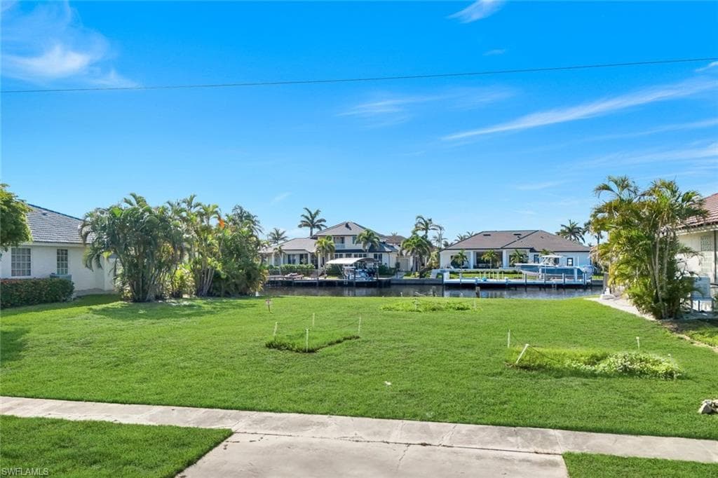 1889 Woodbine Ct, Marco Island, FL 34145-9
