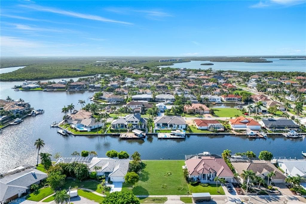1889 Woodbine Ct, Marco Island, FL 34145-5