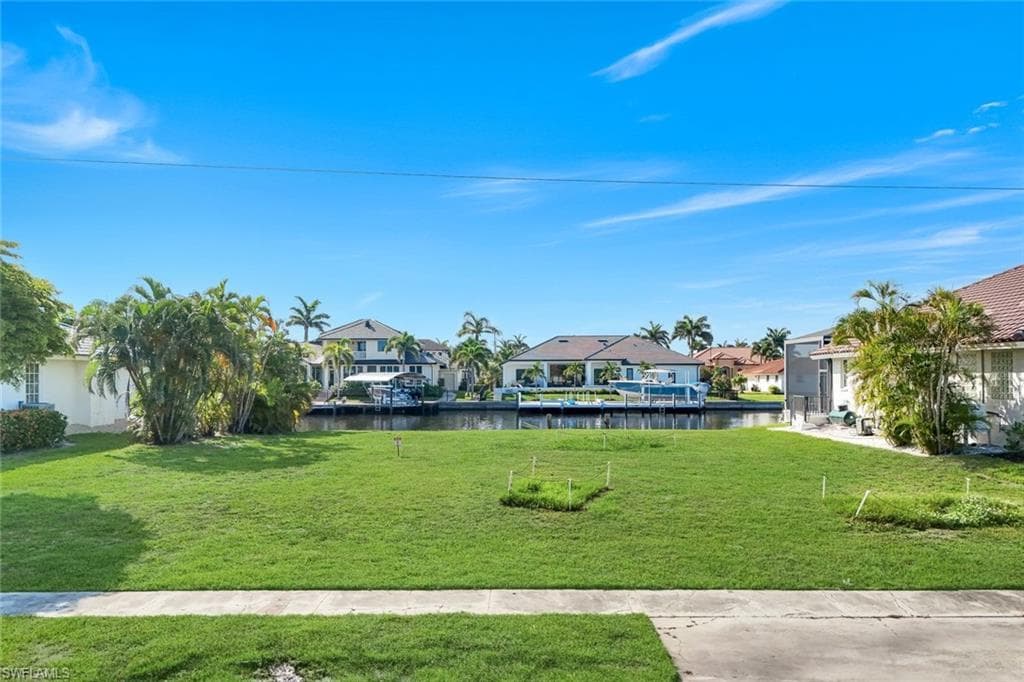 1889 Woodbine Ct, Marco Island, FL 34145-6