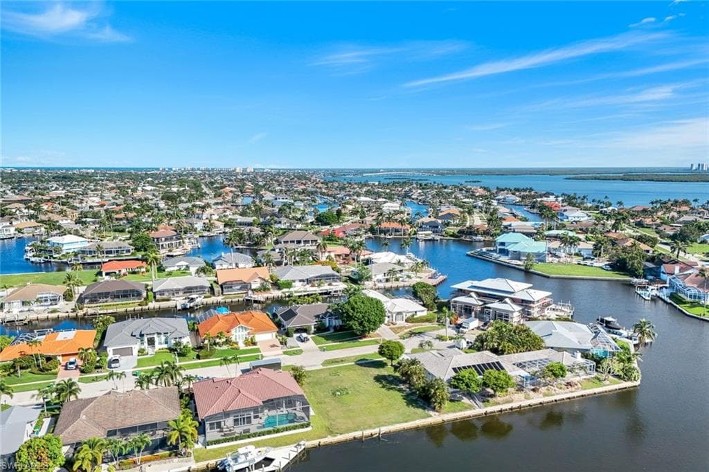 1889 Woodbine Ct, Marco Island, FL 34145-7