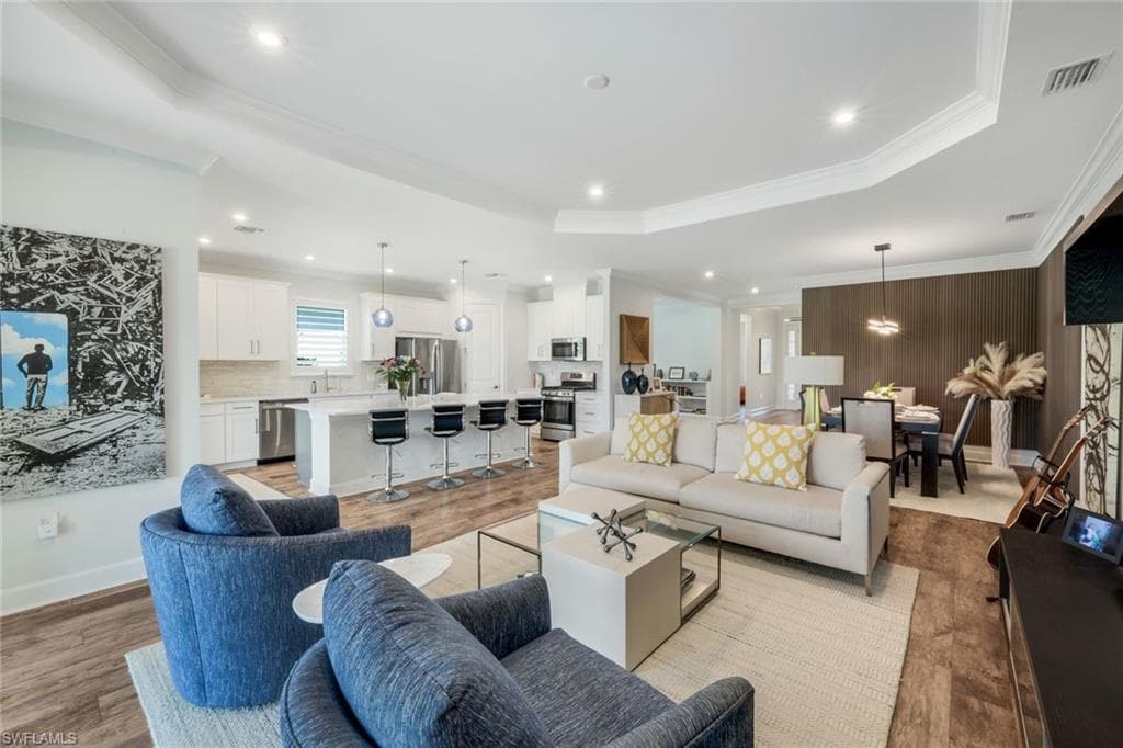 15236 Turin Dr, Naples, FL 34114-9