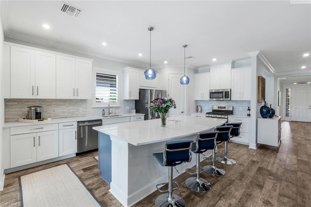 15236 Turin Dr, Naples, FL 34114-10