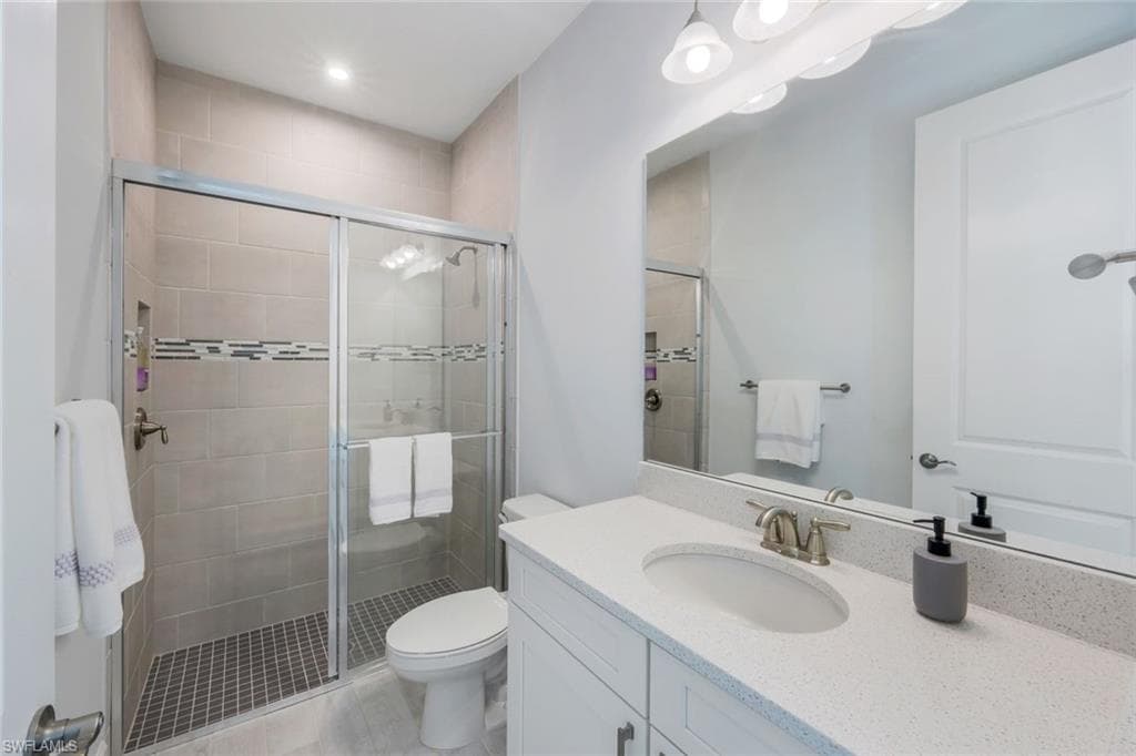 15236 Turin Dr, Naples, FL 34114-21