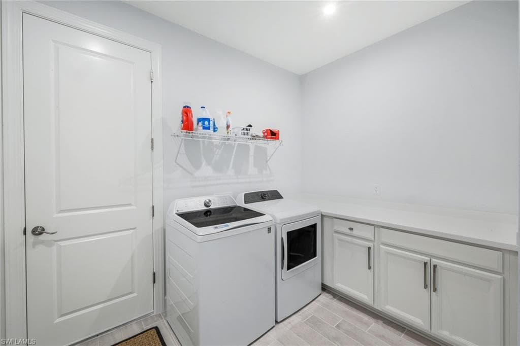 15236 Turin Dr, Naples, FL 34114-35
