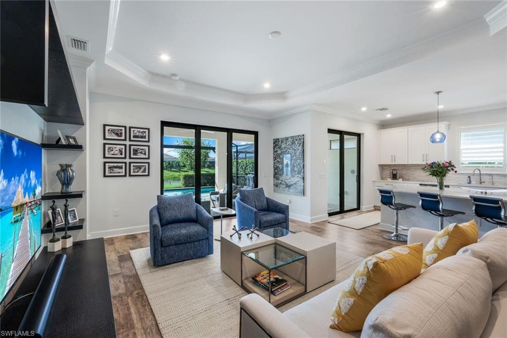 15236 Turin Dr, Naples, FL 34114-4