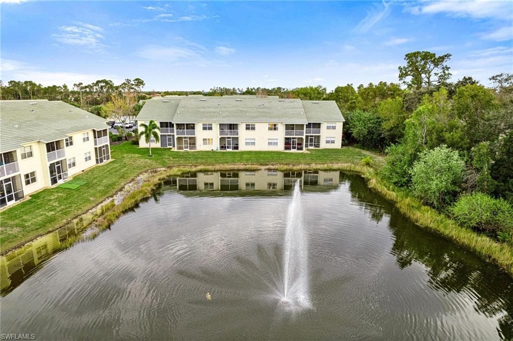 4945 Cougar Ct S 4-202, Naples, FL 34109-37