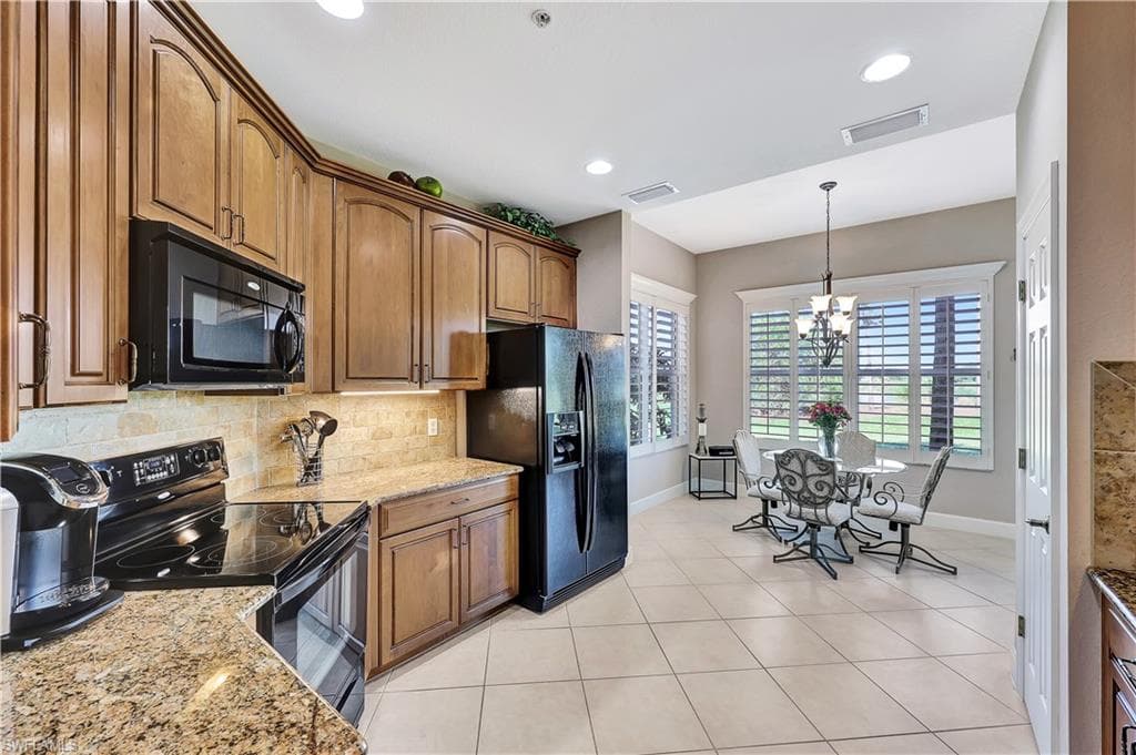 9200 Quartz Ln 2-101, Naples, FL 34120-9