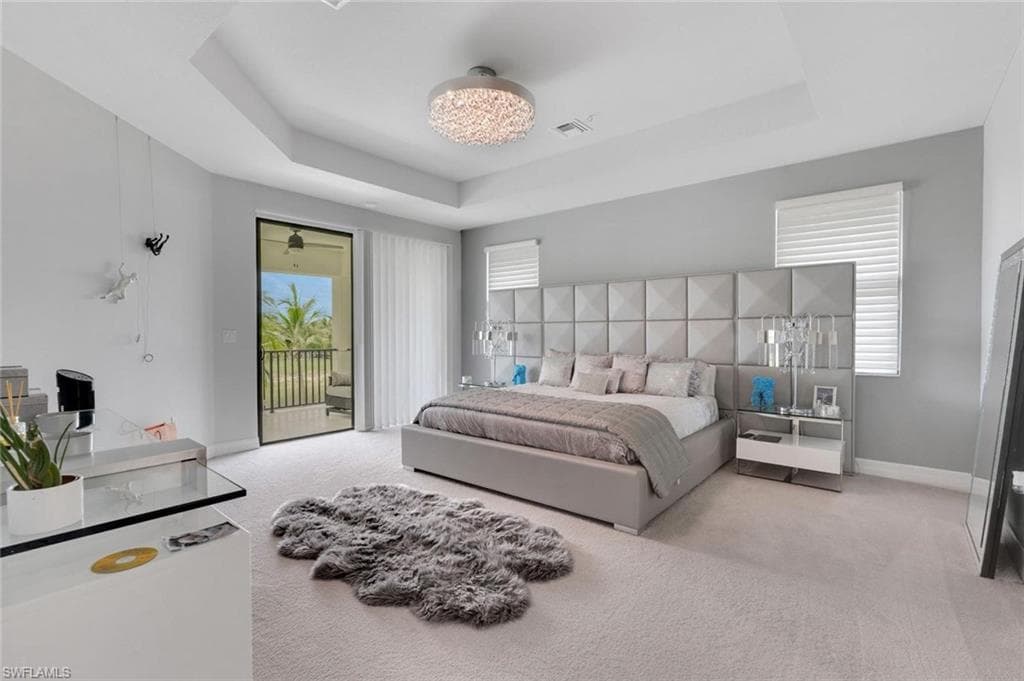 4692 Kensington Cir, Naples, FL 34119-4