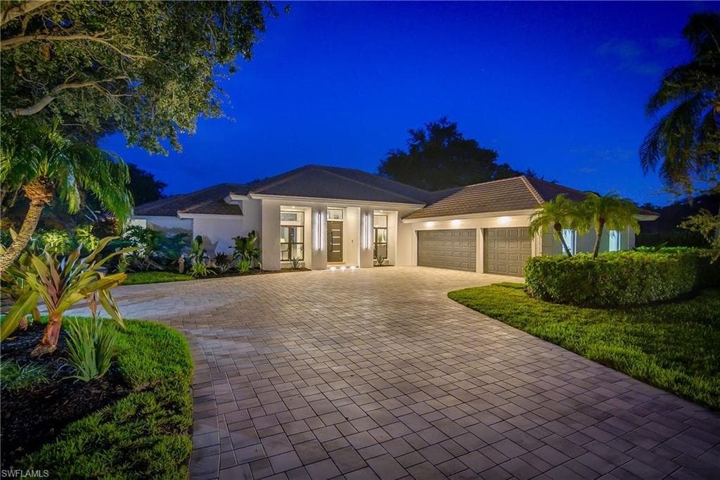 1984 Mission Dr, Naples, FL 34109-41