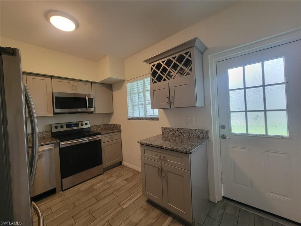 8313 Bernwood Cove Loop 1211, Fort Myers, FL 33966-9