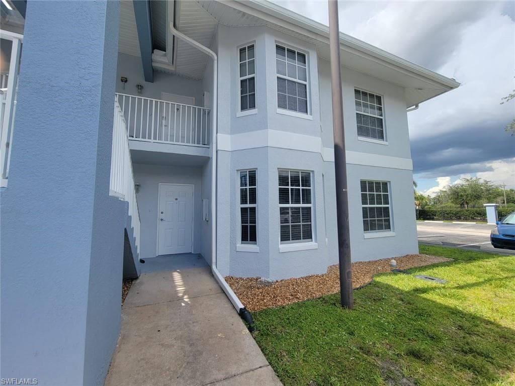 8313 Bernwood Cove Loop 1211, Fort Myers, FL 33966-4