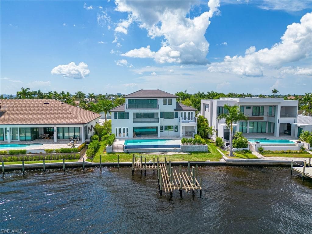 5735 Riverside Dr, Cape Coral, FL 33904-11