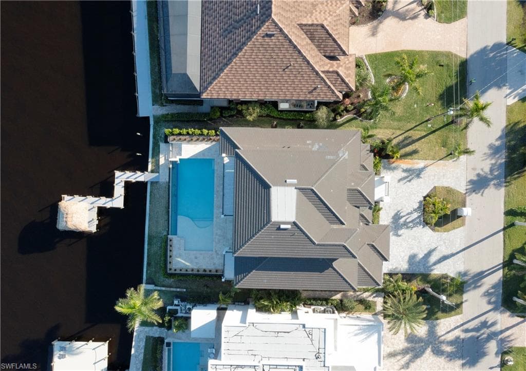 5735 Riverside Dr, Cape Coral, FL 33904-34