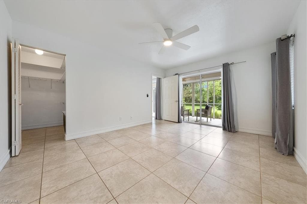 2810 Citrus Lake Dr U101, Naples, FL 34109-13