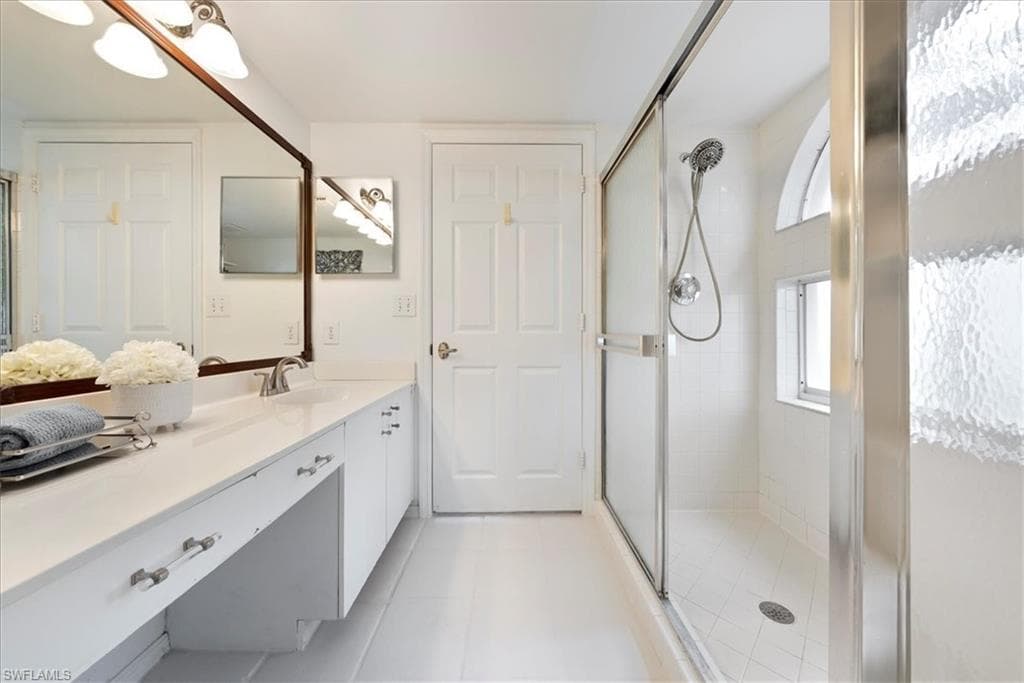 2810 Citrus Lake Dr U101, Naples, FL 34109-15