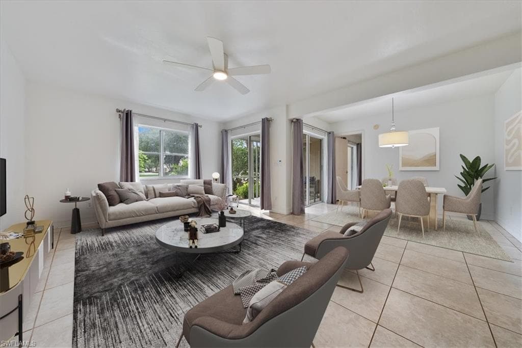 2810 Citrus Lake Dr U101, Naples, FL 34109-2
