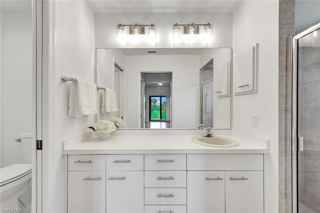 3302 Arlette Dr, Naples, FL 34109-12