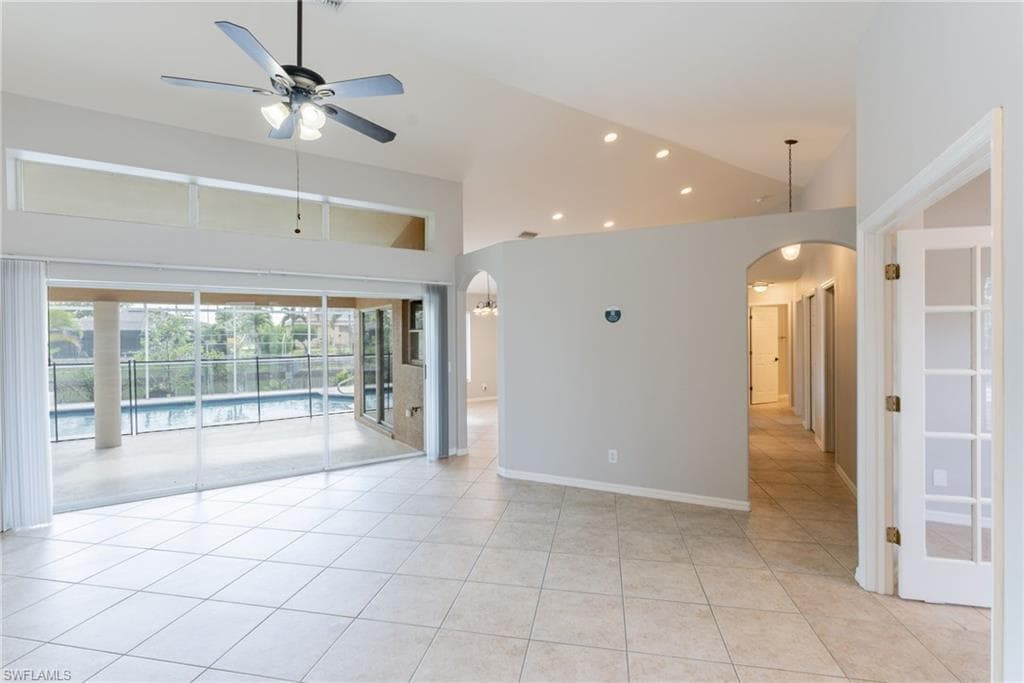 4200 3rd Ave, Cape Coral, FL 33914-9