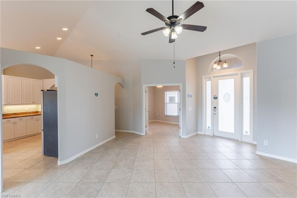 4200 3rd Ave, Cape Coral, FL 33914-10