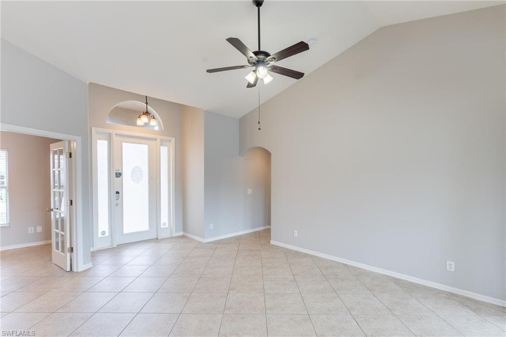 4200 3rd Ave, Cape Coral, FL 33914-11