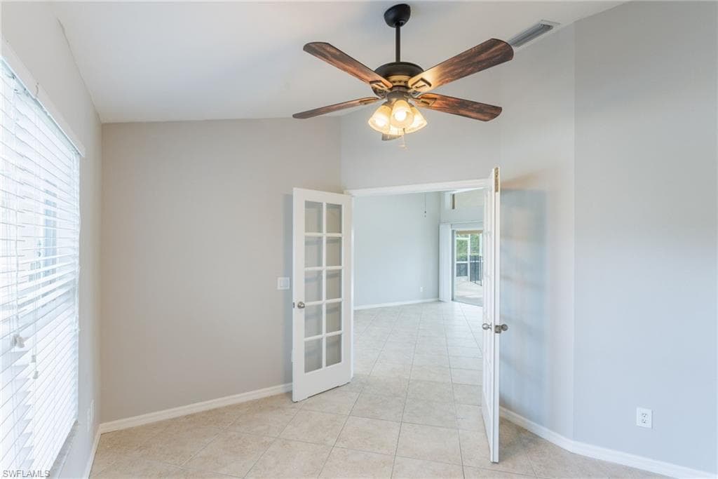 4200 3rd Ave, Cape Coral, FL 33914-12