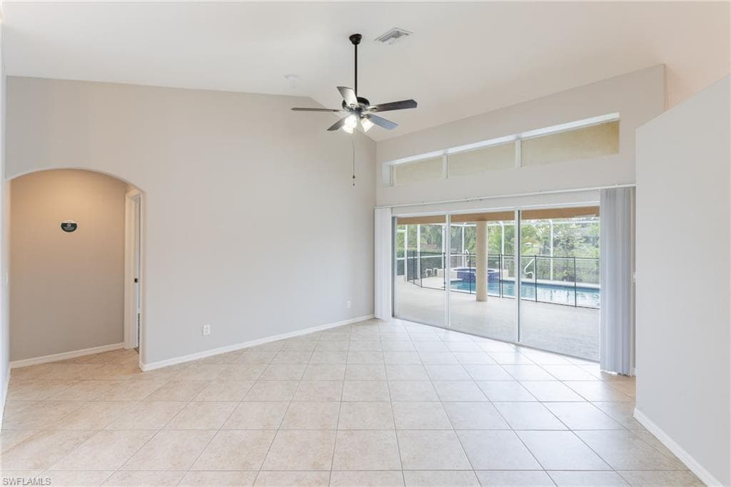 4200 3rd Ave, Cape Coral, FL 33914-14
