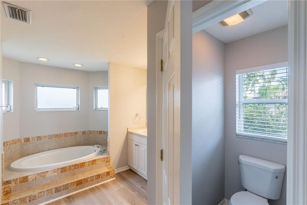 4200 3rd Ave, Cape Coral, FL 33914-21