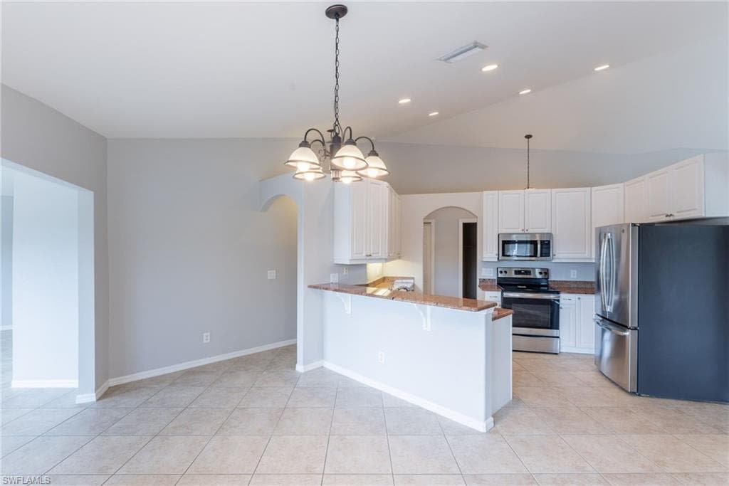 4200 3rd Ave, Cape Coral, FL 33914-26