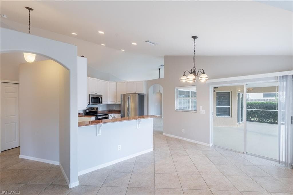 4200 3rd Ave, Cape Coral, FL 33914-27