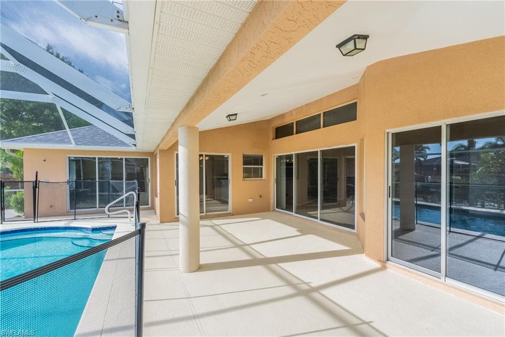 4200 3rd Ave, Cape Coral, FL 33914-44