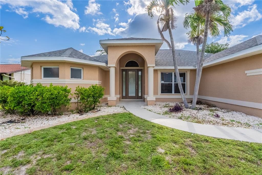 4200 3rd Ave, Cape Coral, FL 33914-4