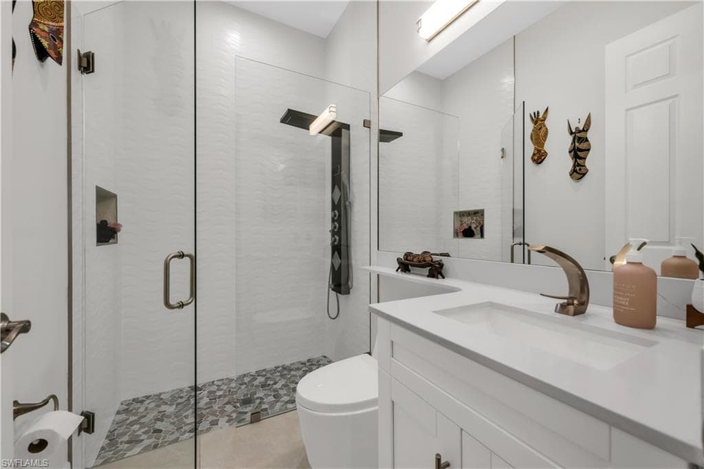 3910 Glacier Ct, Naples, FL 34119-17