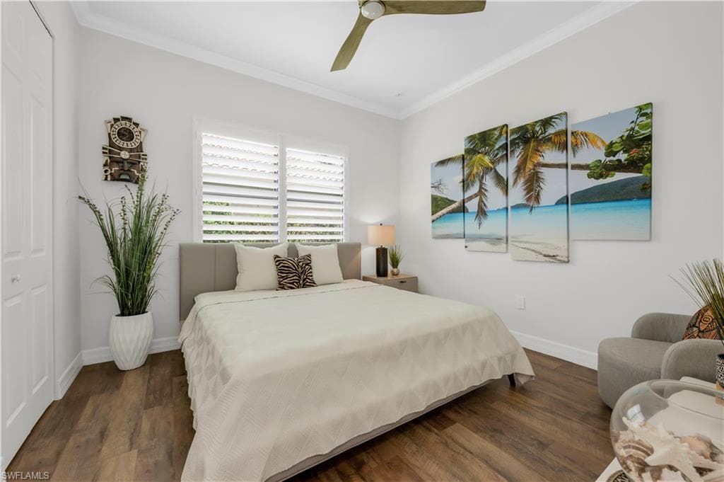 3910 Glacier Ct, Naples, FL 34119-20