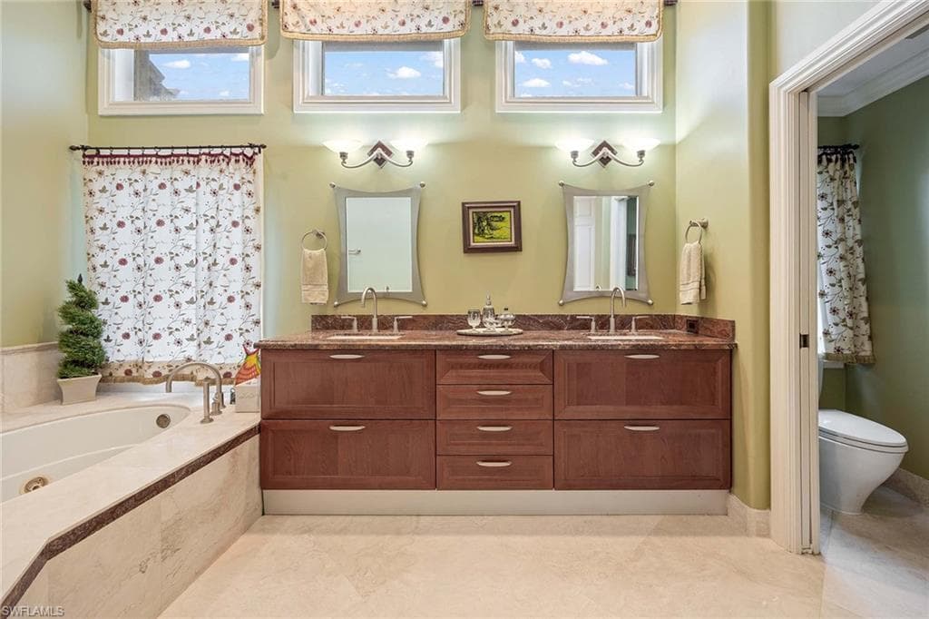 13162 Bridgeford Ave, Bonita Springs, FL 34135-21