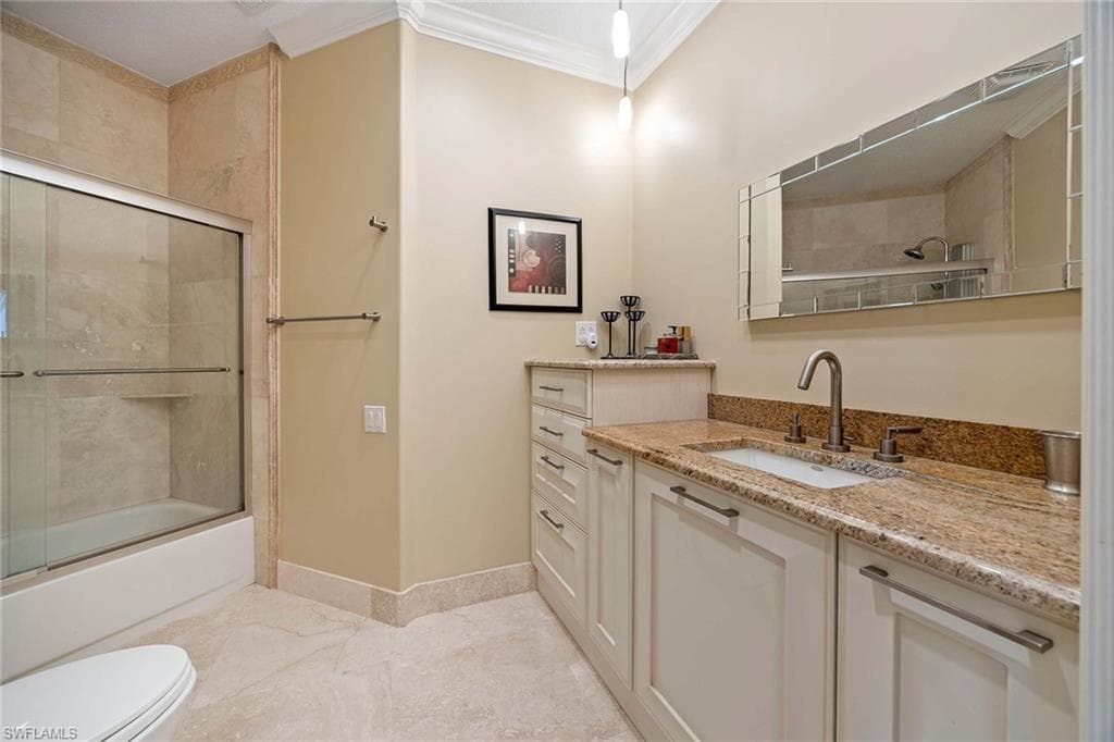 13162 Bridgeford Ave, Bonita Springs, FL 34135-26