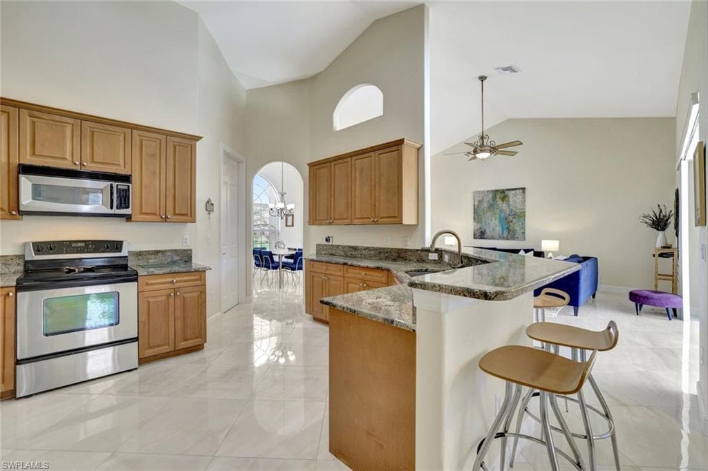 628 Hernando Dr, Marco Island, FL 34145-11