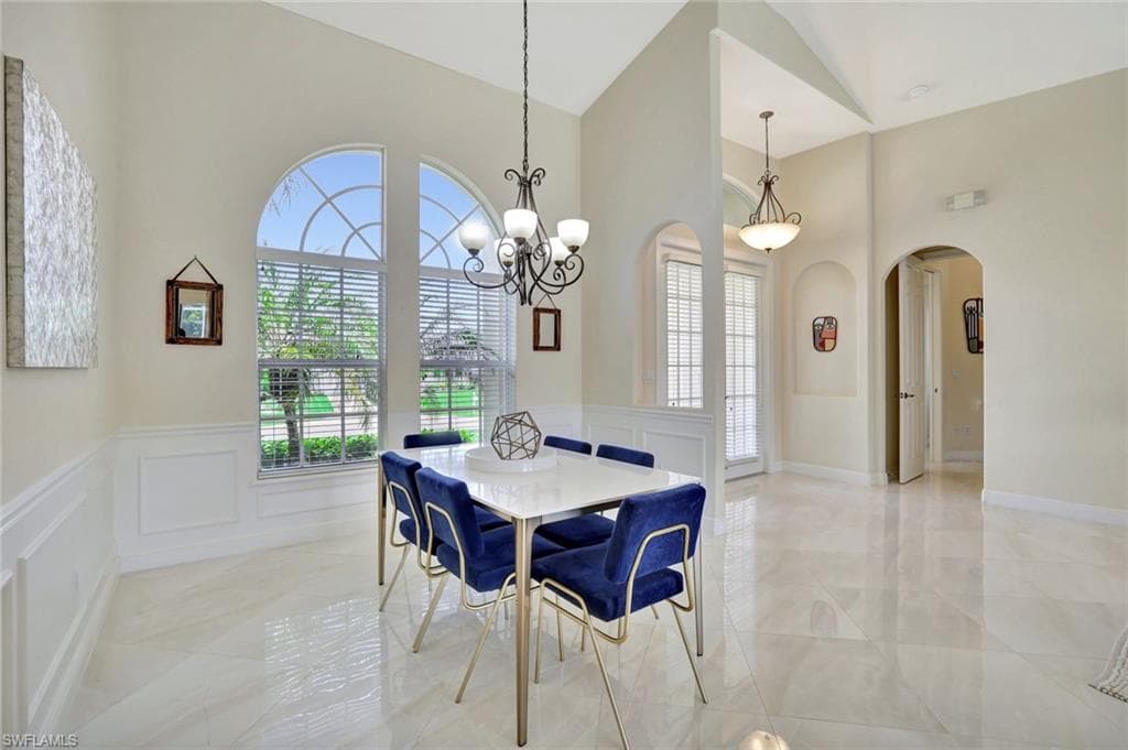 628 Hernando Dr, Marco Island, FL 34145-15