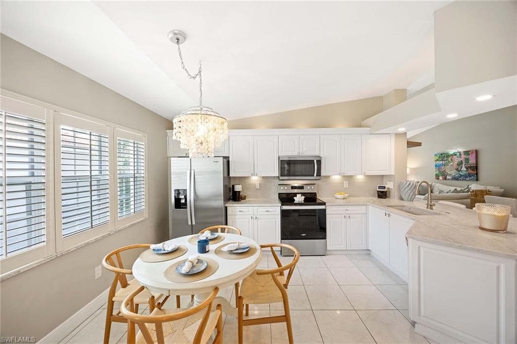 2450 Old Groves Rd 201, Naples, FL 34109-14