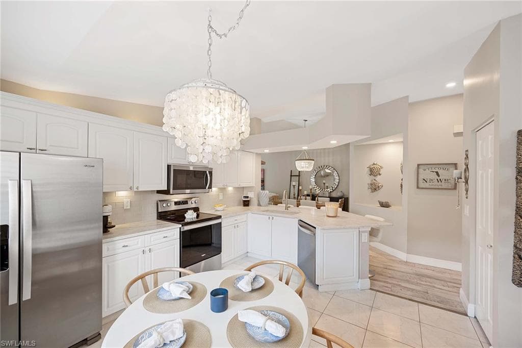 2450 Old Groves Rd 201, Naples, FL 34109-15