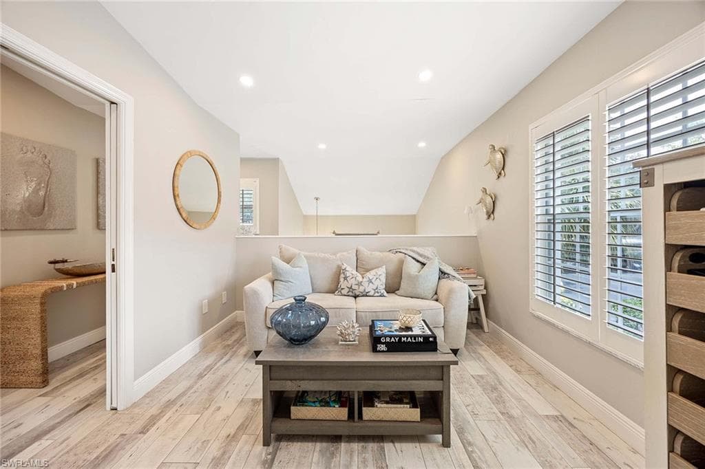 2450 Old Groves Rd 201, Naples, FL 34109-18
