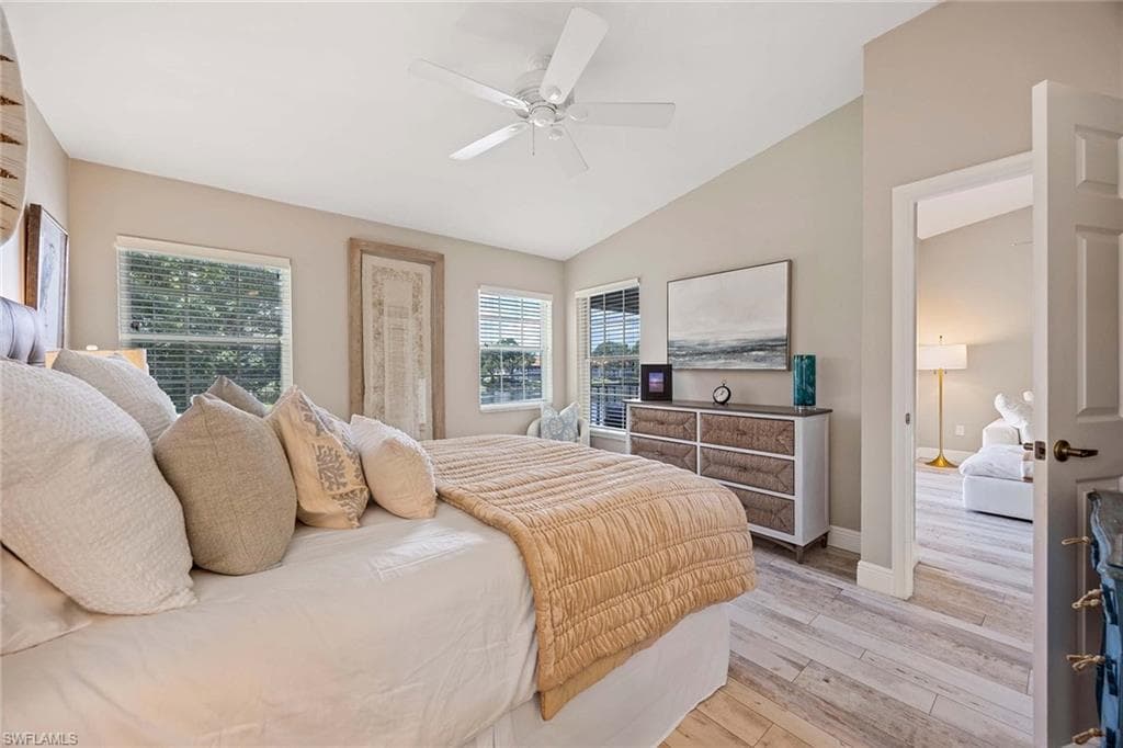 2450 Old Groves Rd 201, Naples, FL 34109-23