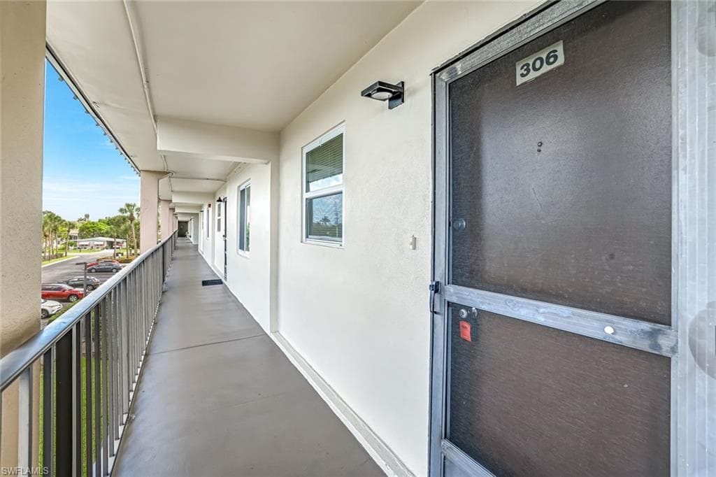1000 Manatee Rd A306, Naples, FL 34114-13