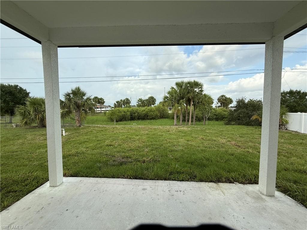 1631 34th St, Cape Coral, FL 33909-4