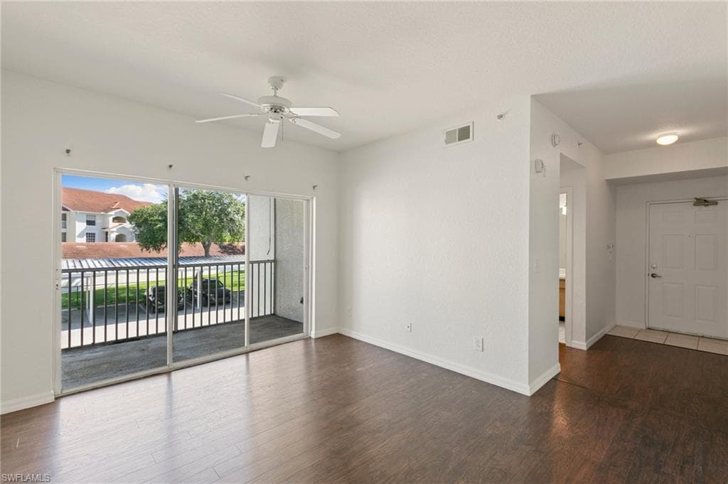 4665 Saint Croix Ln 1526, Naples, FL 34109-13