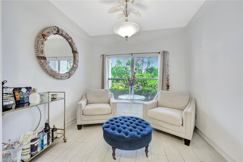 1045 Tarpon Cove Dr 102, Naples, FL 34110-11