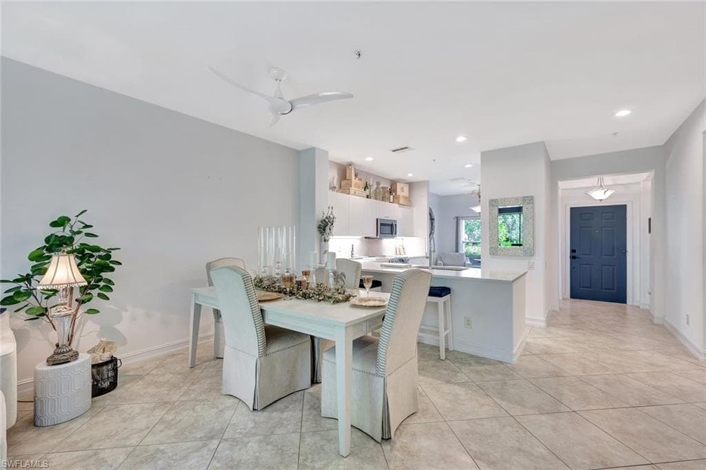 1045 Tarpon Cove Dr 102, Naples, FL 34110-13