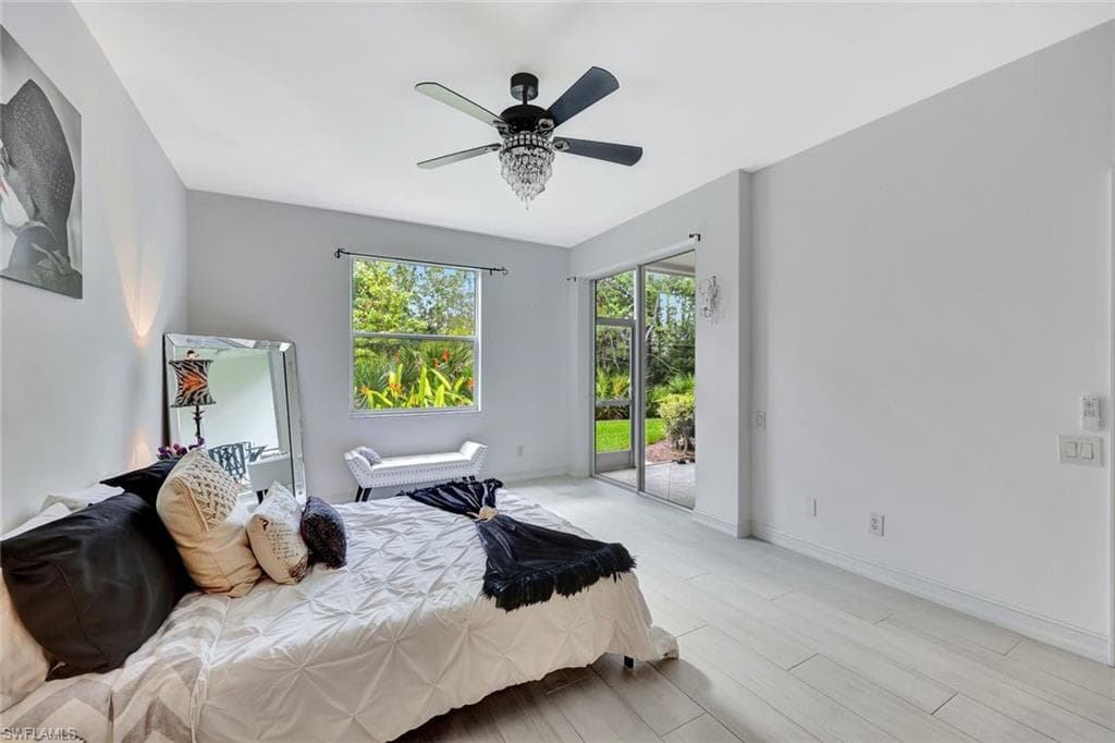 1045 Tarpon Cove Dr 102, Naples, FL 34110-16